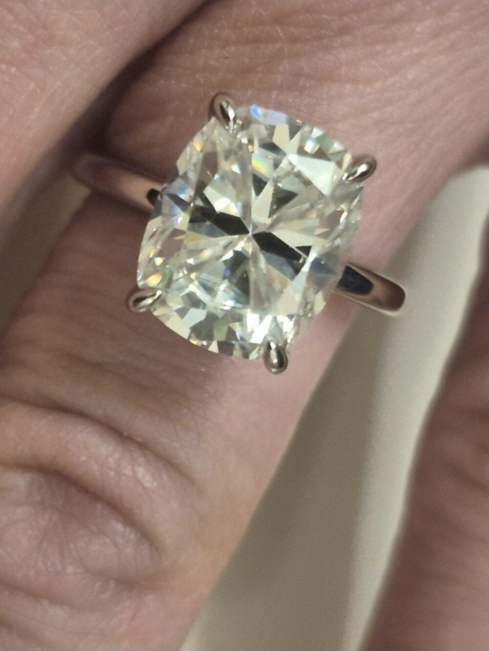 VVS1 5 Carat * Cushion-Cut Moissanite Ring in Size 5.5 US *